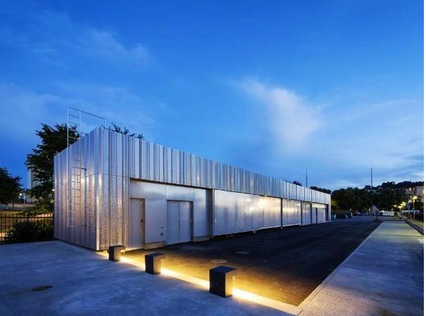 通過‘定制鋁單板廠家報價’這陣風(fēng)重新殺入市場